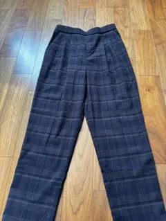 あったかウツクシルエットテーパードパンツ L