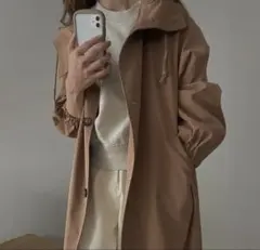 ベージュ フード付きコート