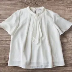 【美品】洋服の青山 ANCHOR WOMAN ボウタイブラウス 白　Mサイズのサムネイル