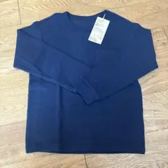 新品タグ付きネイビー 長袖Tシャツ サイズ130