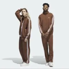 adidas セットアップ　ブラウン