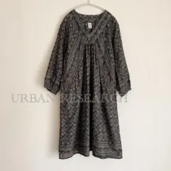 アーバンリサーチURBAN RESEARCHインド綿Vネック総柄ロングワンピース