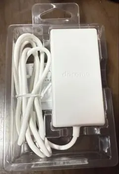 【美品】docomo 純正 ACアダプタ08 Type−C 充電器