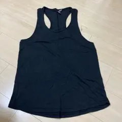 諸星和己さん　私物のタンクトップ