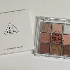 アイシャドウ