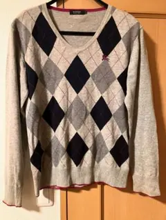 お*う様 バーバリー　ブラックレーベル　アーガイル柄 Vネックセーター グレー