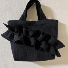 ヌビバック 黒トートバッグイブサイドバック ブラック 斜めフリル