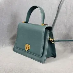 ☆激安‼️ CHARLES & KEITH グリーン ハンドバッグ