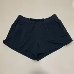 UNIQLO ショートパンツ Lサイズのサムネイル