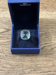 【期間限定お値下げ】SWAROVSKI リング　サイズ52 淡いグリーン