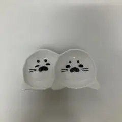 セリア　アザラシ　ダイカットアザラシ　セクションプレート　2連皿　豆皿　小皿　皿