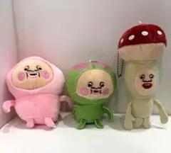 こびとづかんぬいぐるみキーチェーン カクレモモジリス　モモノウチ　ベニキノコビト