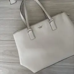 kate spade new york トートバッグのサムネイル