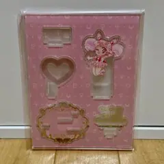 セーラームーンミュージアム アクリルフィギュア ちびムーン - メルカリ