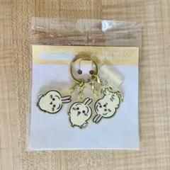 新品未開封 ちいかわ 東京みやげ 分けられる！3連アクリルチャーム（うさぎ）