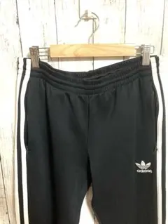 adidas Originals アディダス トラックパンツ 3本ライン 人気