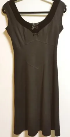 ジルスチュアート　ワンピース　ノースリーブ　黒　ドレス　ガーリー　きれい