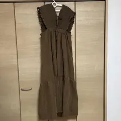 ブラウンノースリーブロングワンピース