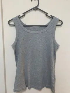 ユニクロ　ソフトリブタンクトップ