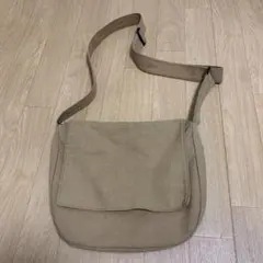 Item thumbnail for item d06221f7-f3ba-42ab-8b7a-b555b62b6826