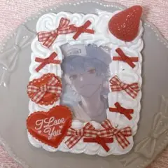 ホイップデコ　トレカケース　レッド　赤　いちご　A31