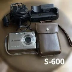 CASIO EXILIM コンパクトデジタルカメラ 本体　S-600