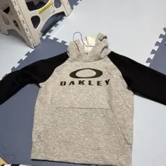 OAKLEY ２枚トレーナーとパーカーセット