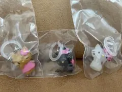 ハローキティ めじるしアクセサリー　小悪魔　日焼け　　ガチャ