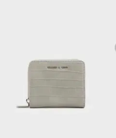 CHARLES & KEITH 二つ折り財布 クロコ型押し グレー