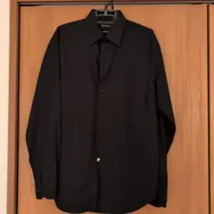 【半額】【ほぼ新品】アルマーニ EMPORIO ARMANI 黒ワイシャツ