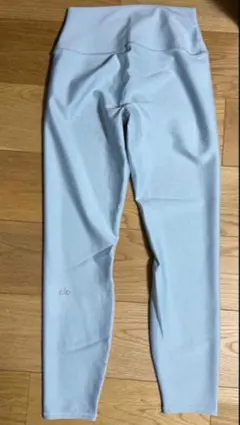 正規品 alo 水色 ハイウエスト ヨガパンツ S - メルカリ