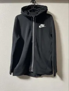 美品　NIKE フルジップパーカー　後ろNIKEロゴ