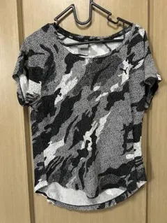プーマカモフラ柄Tシャツ スポーツウェアのサムネイル