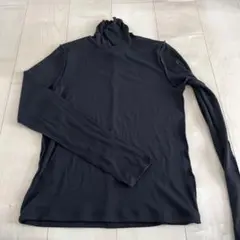 GU タートル　薄手 トップスのサムネイル