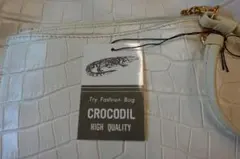 レザージュエネズ　トートバッグ 2way クロコダイル  ホワイト系+ショルダー