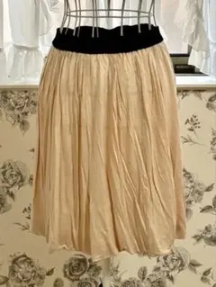 薄いピンクフレアスカート ウエストゴム