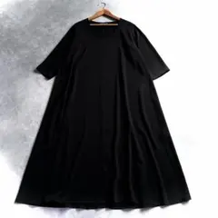 美品 ミズイロインド ロングワンピース プルオーバー 体型カバー Aライン 黒のサムネイル