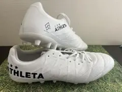 ATHLETA サッカーシューズ ホワイト スパイクのサムネイル