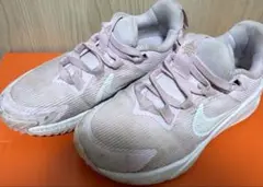 Nike ピンク スニーカー　17.5センチ