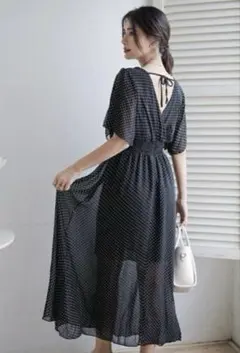美品　シフォン　ワンピース　Vネック　フレアスリーブ　カシュクール　ゴム　ドット