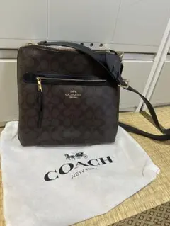 COACH ブラウンショルダーバッグ