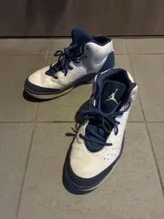 Item thumbnail for item 211b549f-e51e-4e11-adc5-e2f6ace3bbee