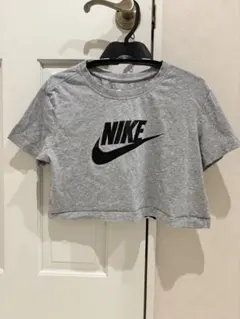 NIKE クロップド丈 半袖Tシャツ グレー Sのサムネイル