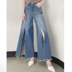 期間限定出品✨GYDA デニム フロントスリットWIDE BUGGYデニムパンツのサムネイル