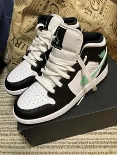 Nike Air Jordan 1 Mid 23.5cm 未使用