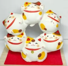 猫の置物 幸運を呼ぶデザイン 陶器製