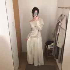 Monohaクリーム色 フレアスカート