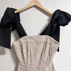 美品】amerge. 肩リボン ジャガード フレアワンピース ピンクベージュ 