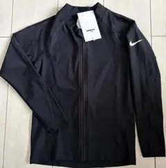 新品　140cm Nike ナイキ　ラッシュガード ジップ　黒