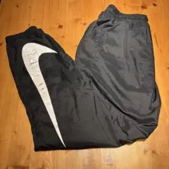 NIKE ナイロンパンツ